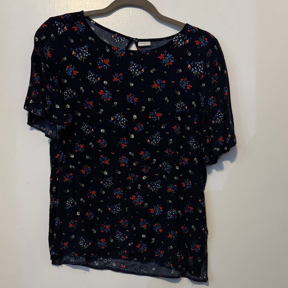 ❤️ 2/$20 Floral Print Women's Top - Black
